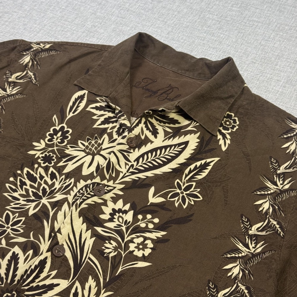 Tommy Bahama Button-Up Hawaiian Camp Shirt Mens Small Brown Floral Silk